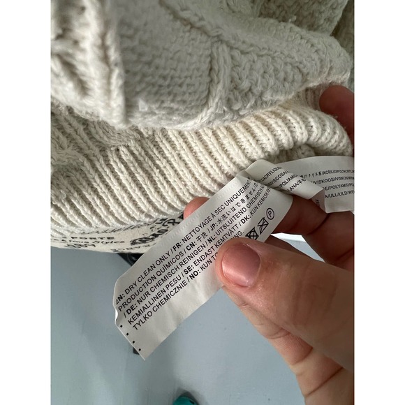 J.O.A chunky knit white cropped sweater with open back tie bow - Picture 10 of 12